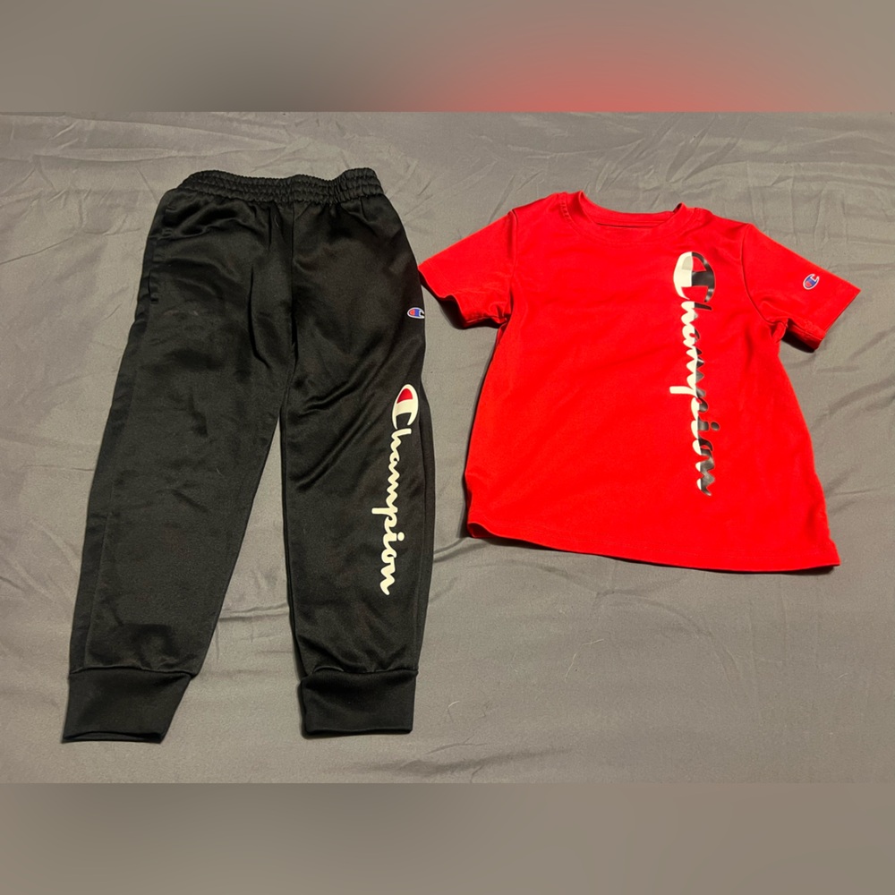 Champion outfit set